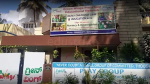 Green Wings Pre-School logo