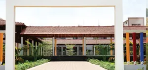VISWABHARATHI WISEWOODS INTERNATIONAL SCHOOL logo