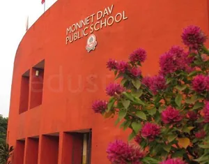 Monnet DAV Public School logo