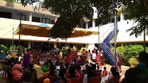 Sri Sivananda Balalaya logo