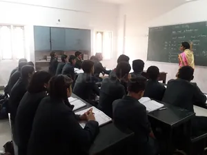 Mc Nay Doons Public School logo