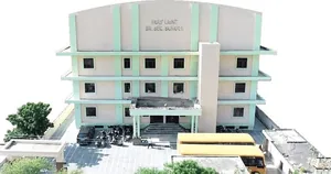 Holy Light Public school, Bichpuri, Agra