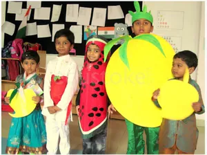 FOUNDATION MONTESSORI SCHOOL logo