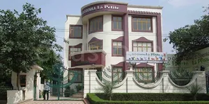 GD GOENKA LA PETITE, Islampur Village,Sector 38, Gurugram