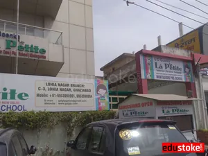 G.D.GOENKA LA&apos; PETITE logo