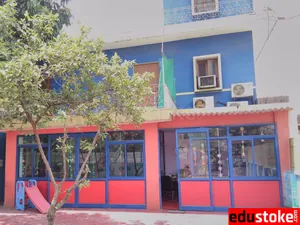 KIDZ PLAY SCHOOL logo