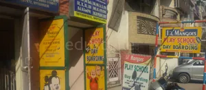 LIL MANGOES CHAMPS logo