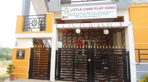 LITTLE CARE PLAY HOME logo