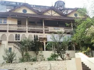 LITTLE HEARTS PLAY SCHOOL logo