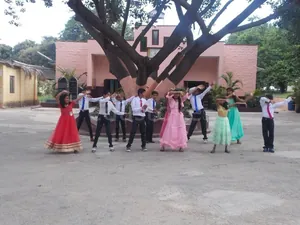 Lowry Memorial High School logo