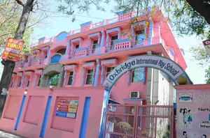 Oxbridge International play School logo