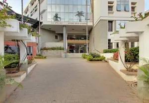 SINDHI HIGH SCHOOL logo