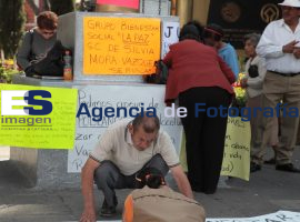Manifestacion Caja Bienestar Social La Paz - ES imagen agencia de fotografía