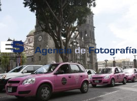 Taxi Pink - ES imagen agencia de fotografía
