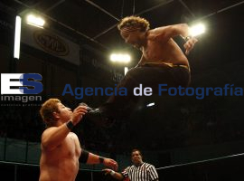 Lucha preestelar - ES imagen agencia de fotografía