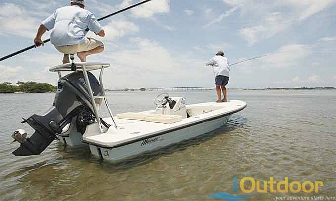 Fly Fishing in New Smyrna in Maverick boat