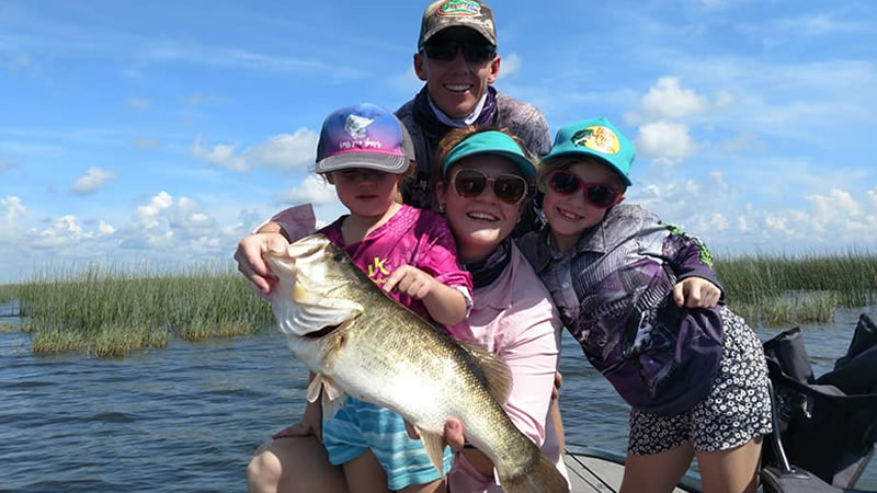 Summer South Florida Bass Fishing While Freshwater Fishing