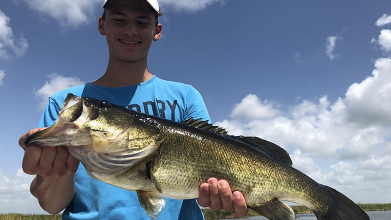 Lake Ida Florida fishing for Peacock Bass, Largemouth, Sunshine bass,  Snakehead, and more! 