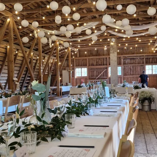 Lounas & Juhlapalvelu Holmari food