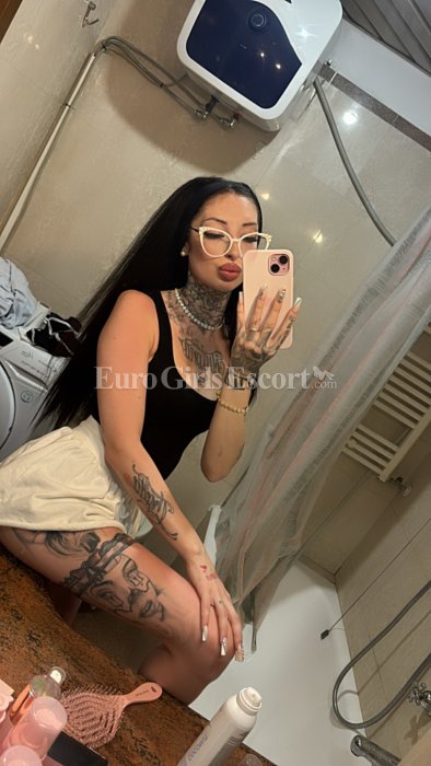 Amira - escort gallery photo 5