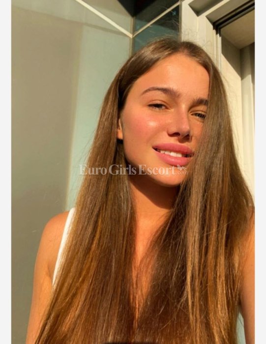 Catherine - escort gallery photo 2