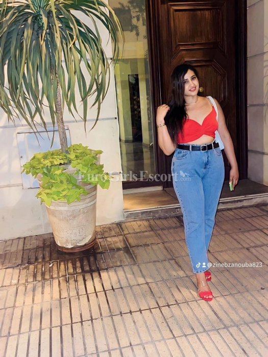 Farah - escort gallery photo 3