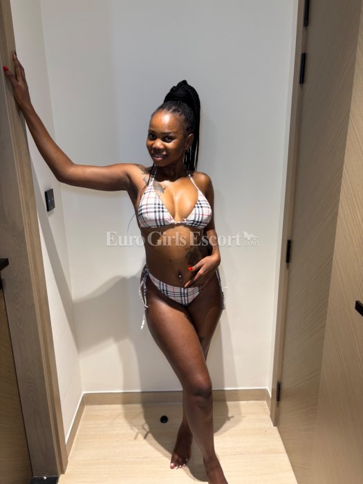 Freaky Jasmine photo 7