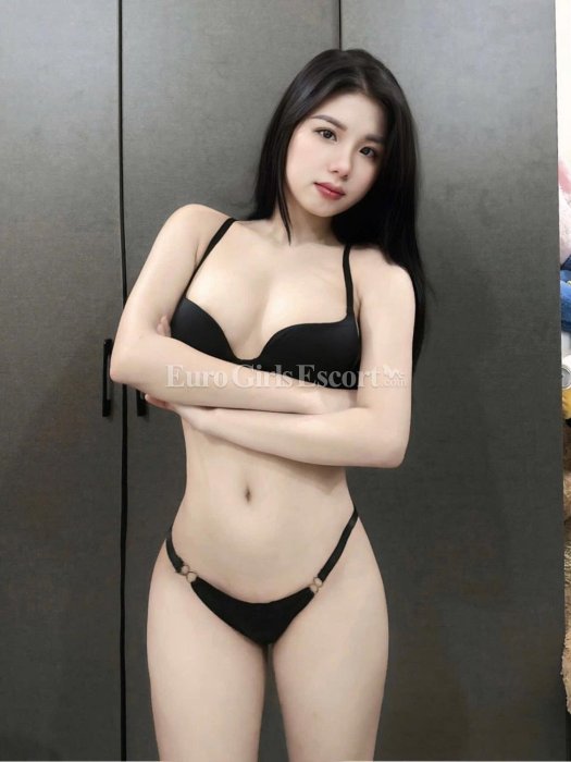 Sun - escort gallery photo 2