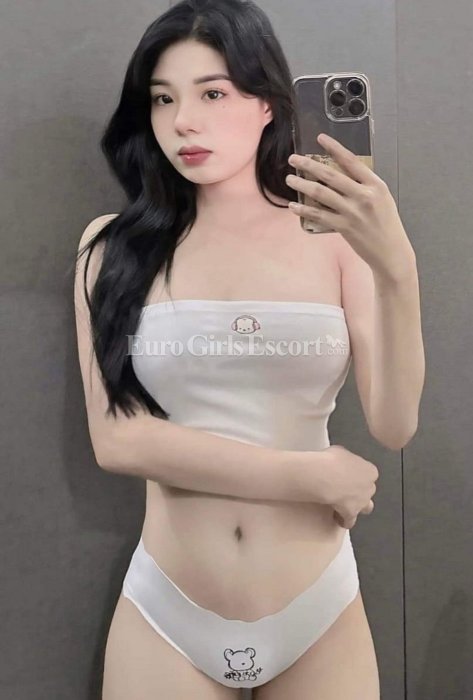 Sun - escort gallery photo 3