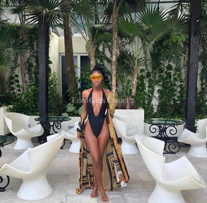 Vicky - escort gallery photo 5