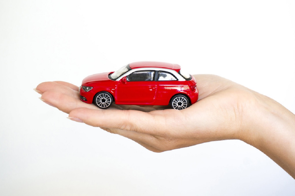 ¿Qué vehículos deben tener contratado el seguro obligatorio?