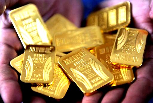 Woman in custody at Katunayake for allegedly smuggling gold inside her body