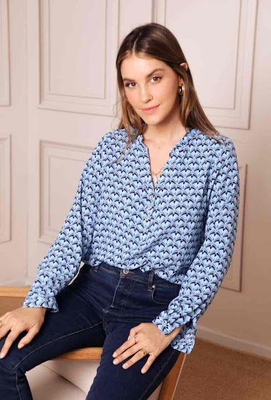 Printed blouse with button