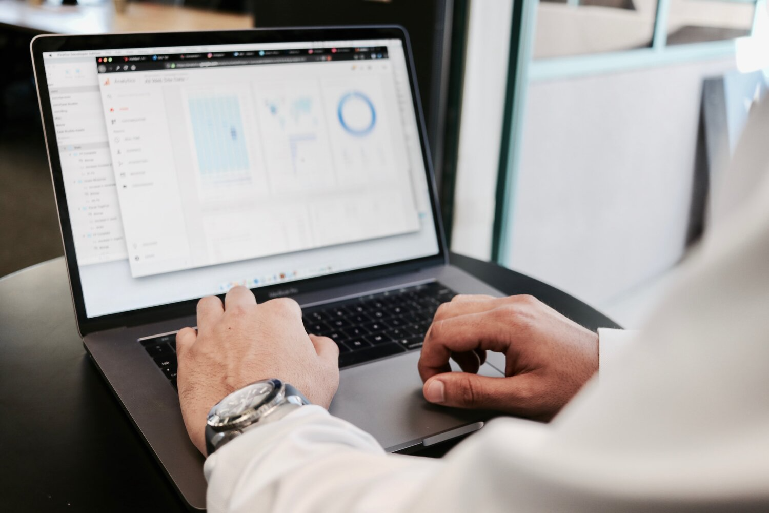 How to become an insurance agent?