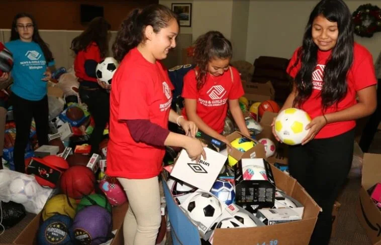 Daily Breeze Ball Drive