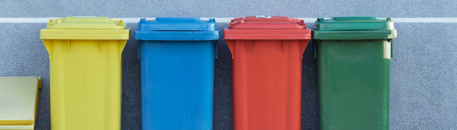 poubelles de couleurs recyclage