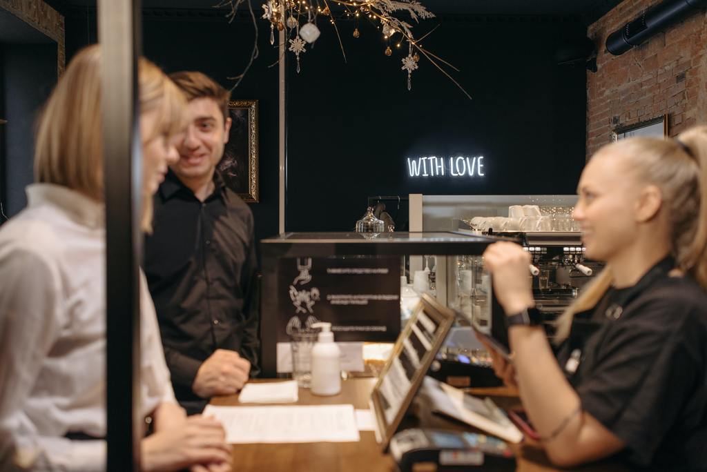 Aiding in consumer retention for customer service