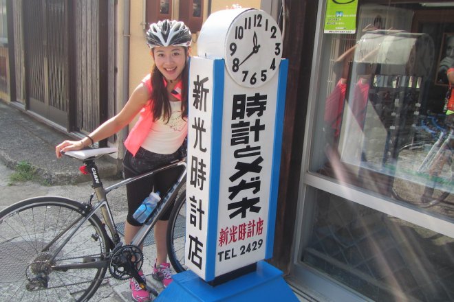 Ms. Wei during her visit to the Tobishima Kaido (photo courtesy of Wei Hua Hsuan)