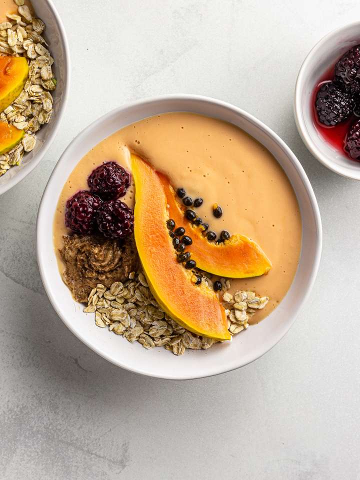 Papaya Smoothie Bowl Recipe | Foodaciously