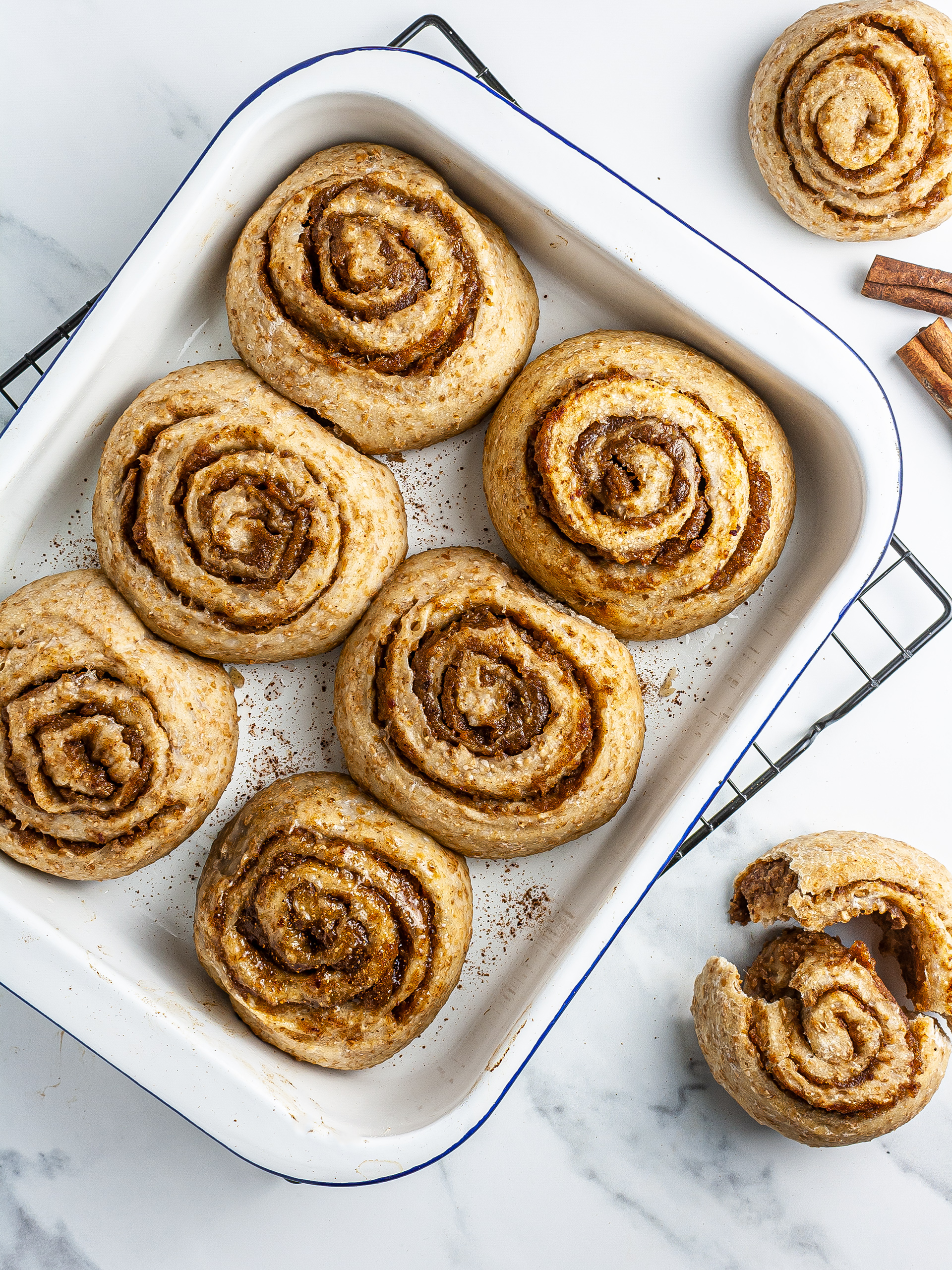 Vegan Sourdough Cinnamon Rolls Recipe | Foodaciously