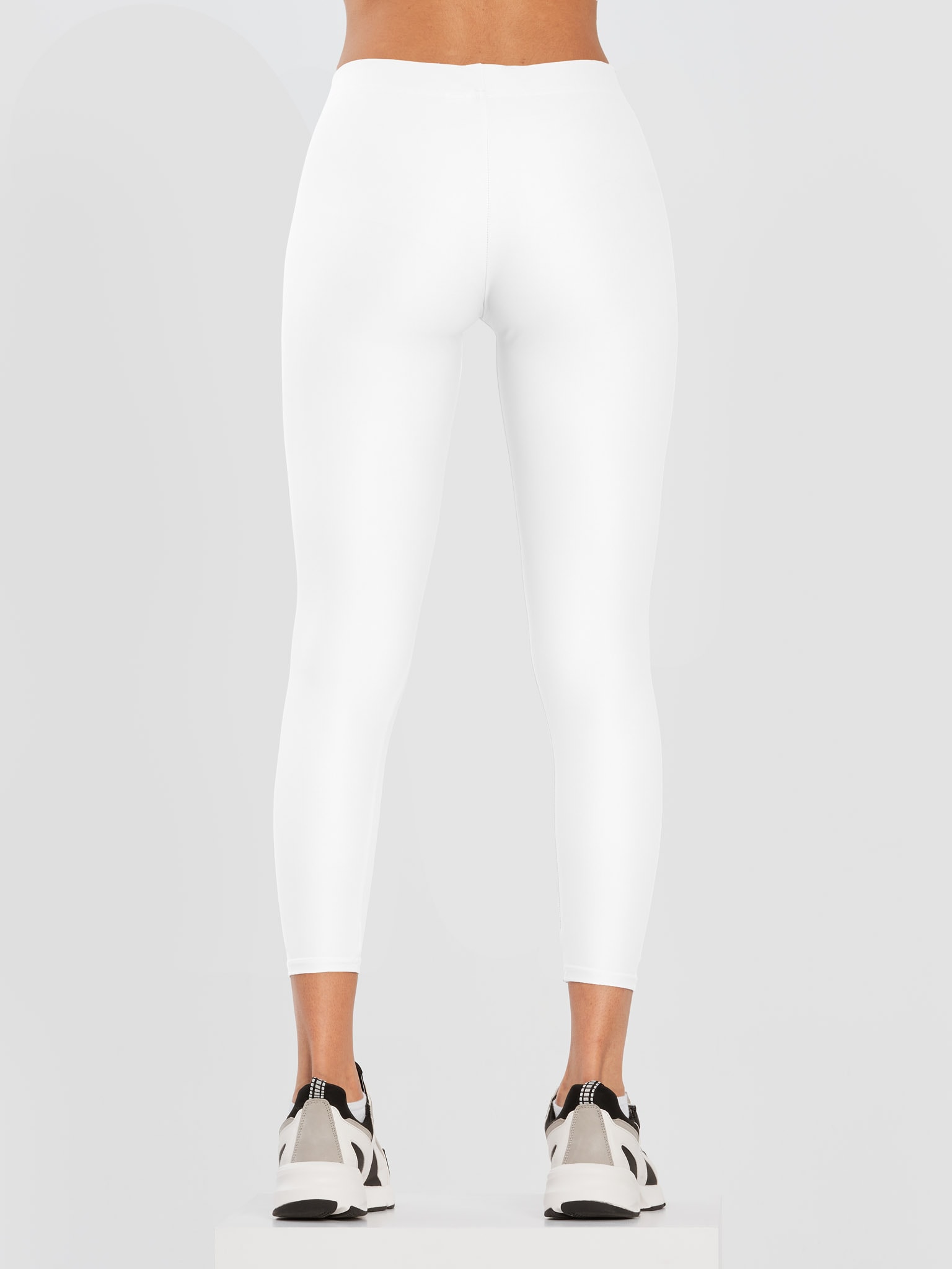 KENDALL + KYLIE leggings_women_westernwear : Buy KENDALL + KYLIE Women  Printed Three- Fourth Legging Online