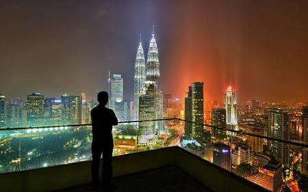 Kuala Lumpur Airport Transfer und Petronas Twin Towers