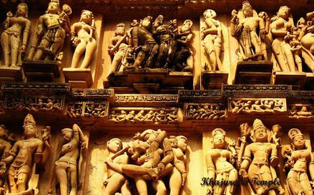 Heilige Varanasi & Khajuraho erotische Tempel: 3-tägige Tour