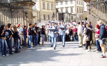 Halbtagestour Prager Burg mit Besuch im Inneren