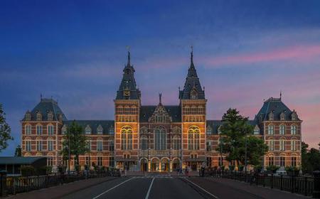 Amsterdam: Hop-On/Hop-Off & Schnelleinlass Rijksmuseum