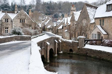 Tour am ersten Weihnachtsfeiertag: Stonehenge, Bath und die Cotswolds