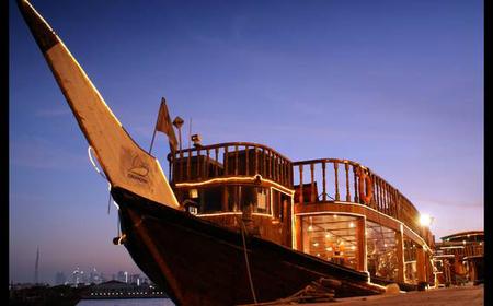 Dubai: 2-Stunden-Abend Dhow Cruise mit Buffet Dinner