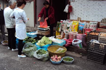 Führung in kleiner Gruppe Shanghai Rundgang durch die engen Straßen und Gassen