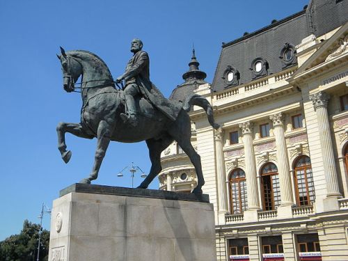 Statuia Ecvestră a lui Carol I, Bucharest - Holidayen