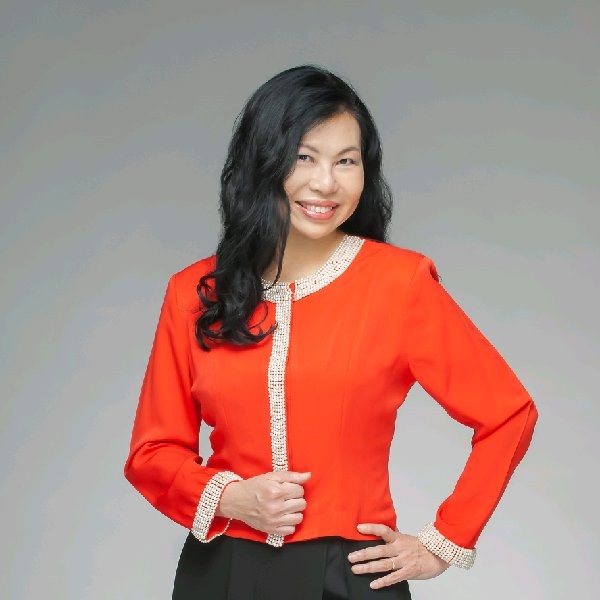 Clara Lee.jpeg